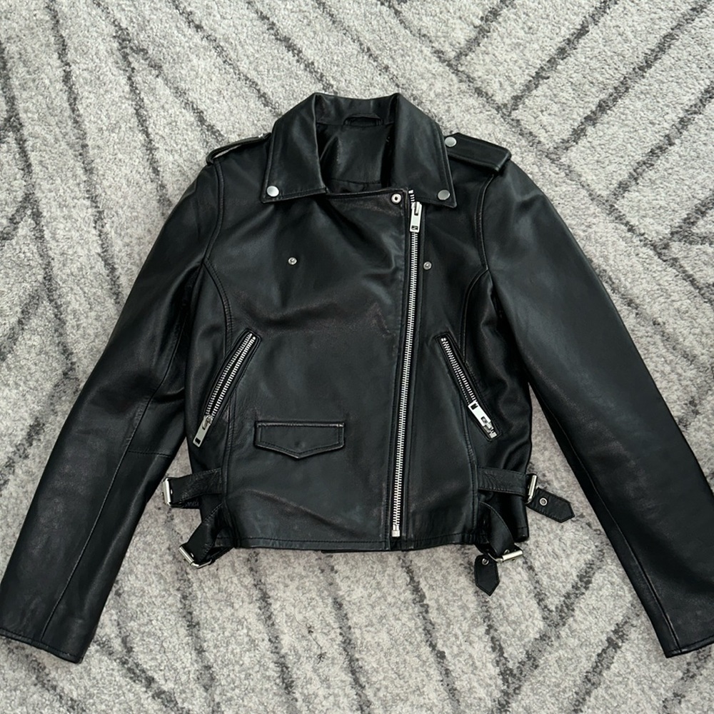 Worn twice Walter Baker 100% lamb leather jacket